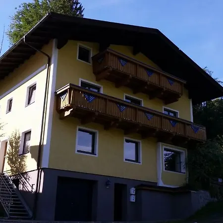Karin Holiday home Bruck an der Grossglocknerstrasse