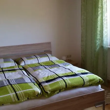 Karin Fusch an der Glocknerstraße